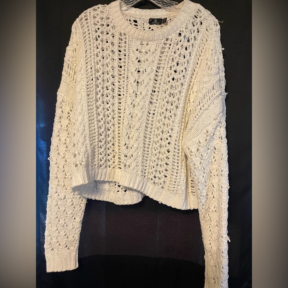 Volcom White Crew Neck Sweater Crop with Cable Knit Design